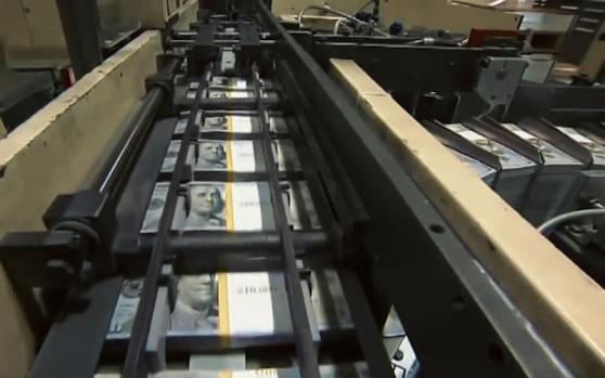 美元四连阳直逼100关口，黄金冲上4000美元，负相关资产为何同步疯涨？